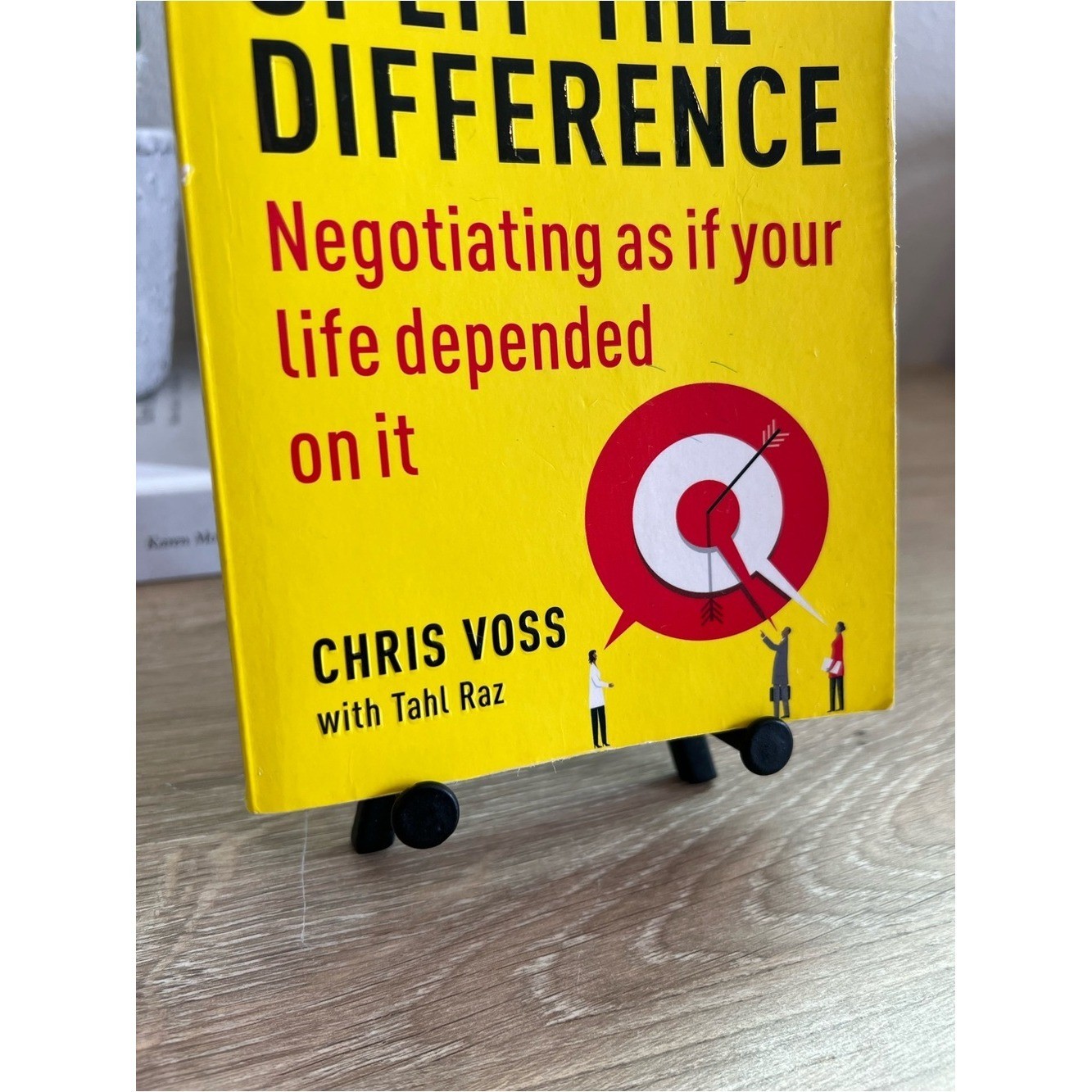 Never Split the Difference Chris Voss Paperback Negotiation Business Book