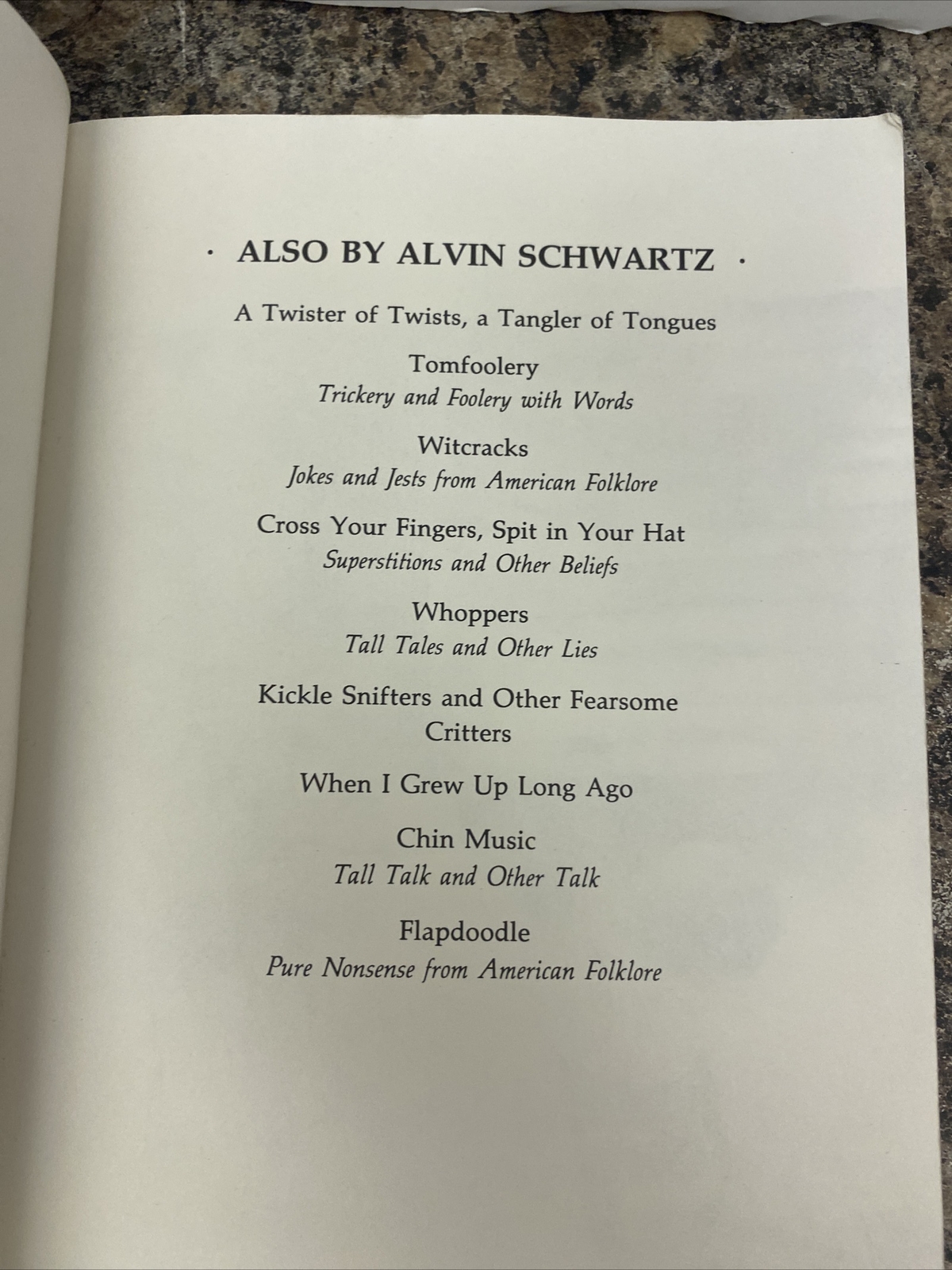 Scary Stories to Tell in the Dark Alvin Schwartz Softcover 1981 6th Printing