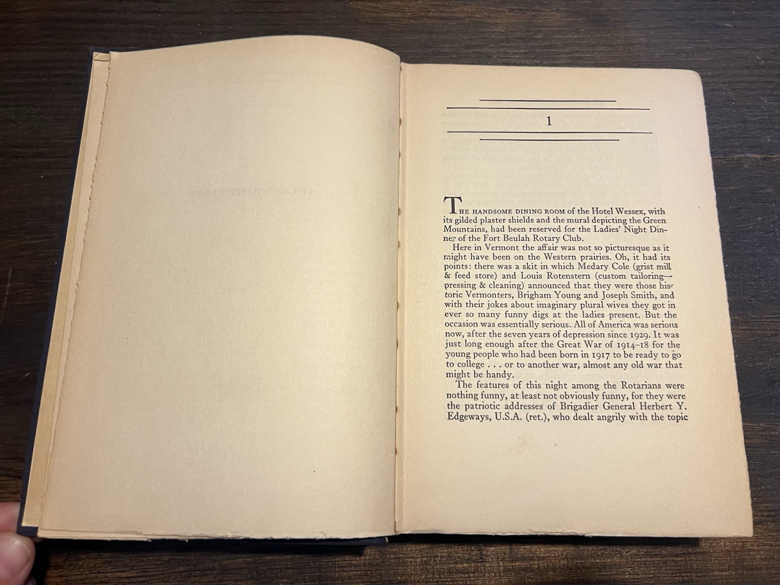 1935 It Can’t Happen Here Sinclair Lewis Sun Dial Press USA Dictator