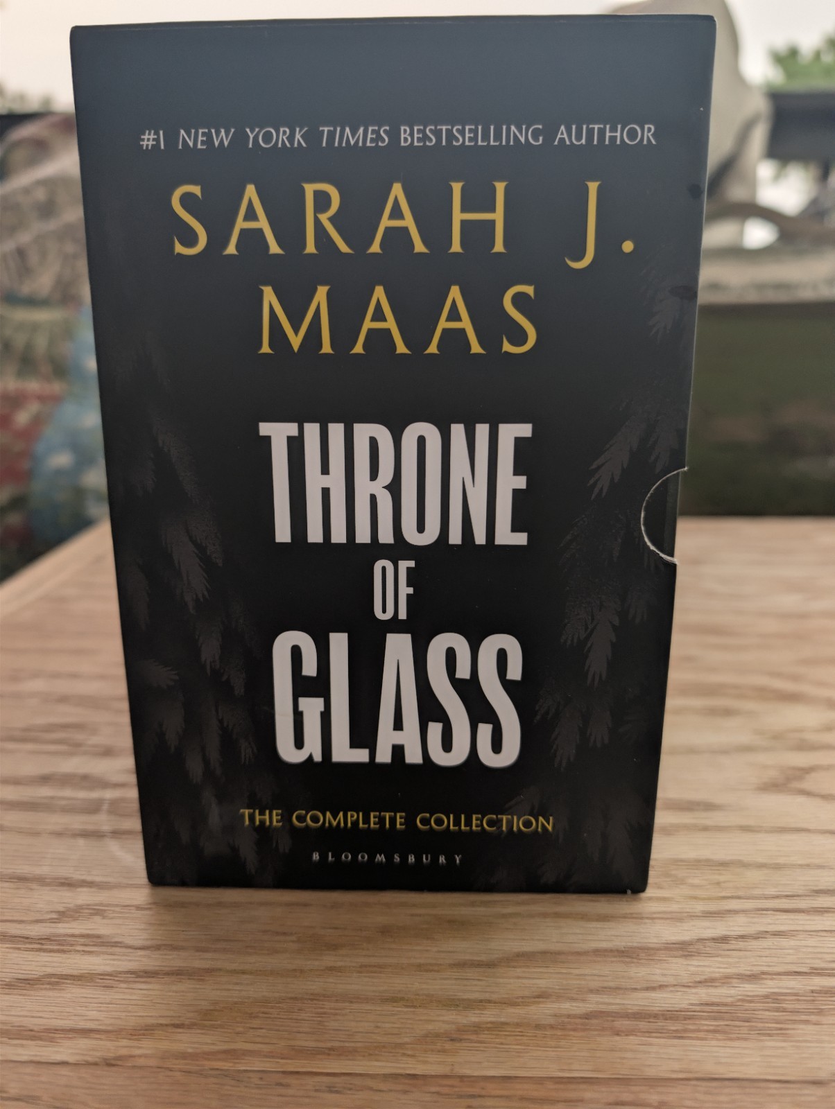 Throne of Glass Series Collection 8-Book Set by Sarah J. Maas Box Set W Slipcase