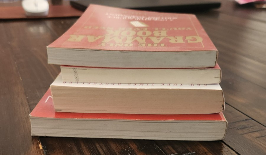 Lot Of Books Helping Writers Write Better, Write A Novel, Read like a Writer
