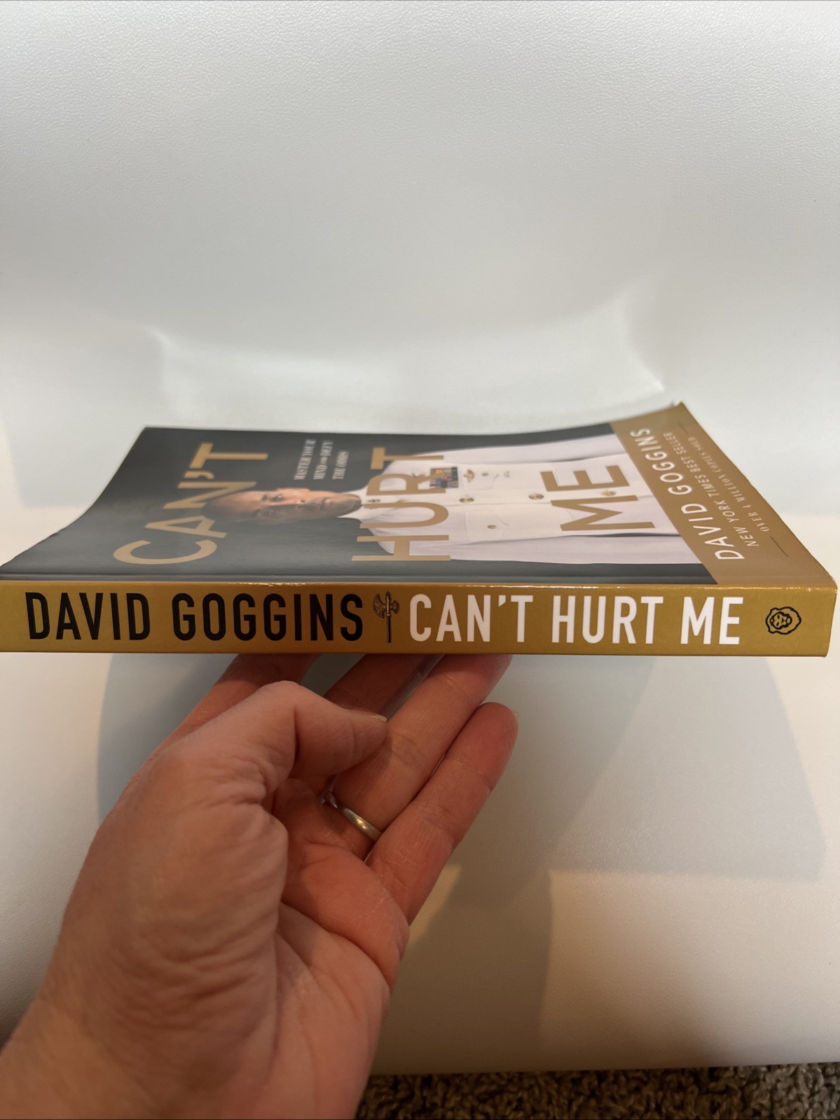 Can’t Hurt Me: Master Your Mind and Defy the Odds – Paperback –