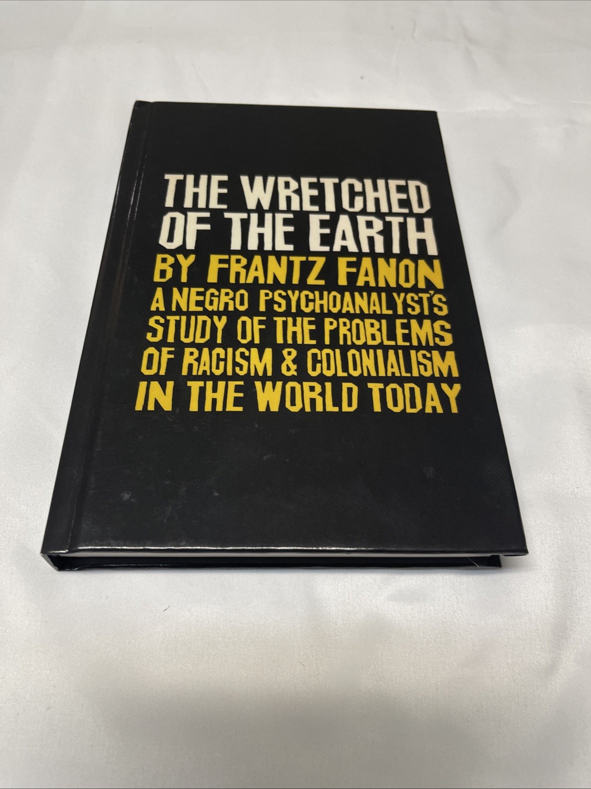 Wretched of the Earth by Frantz Fanon (2019, Hardcover)