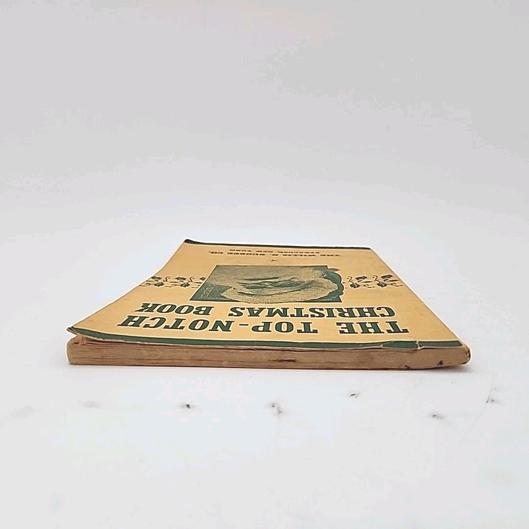 The Top-Notch Christmas Book Bugbee’s Popular Books Paperback 1943