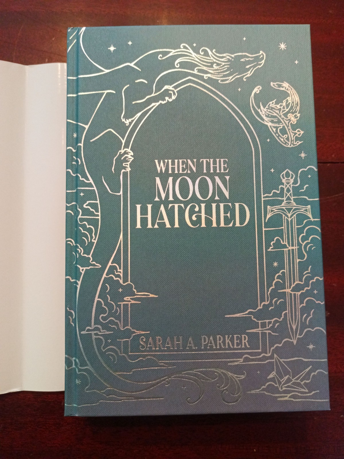 *Signed* Fairyloot When The Moon Hatched Special Edition