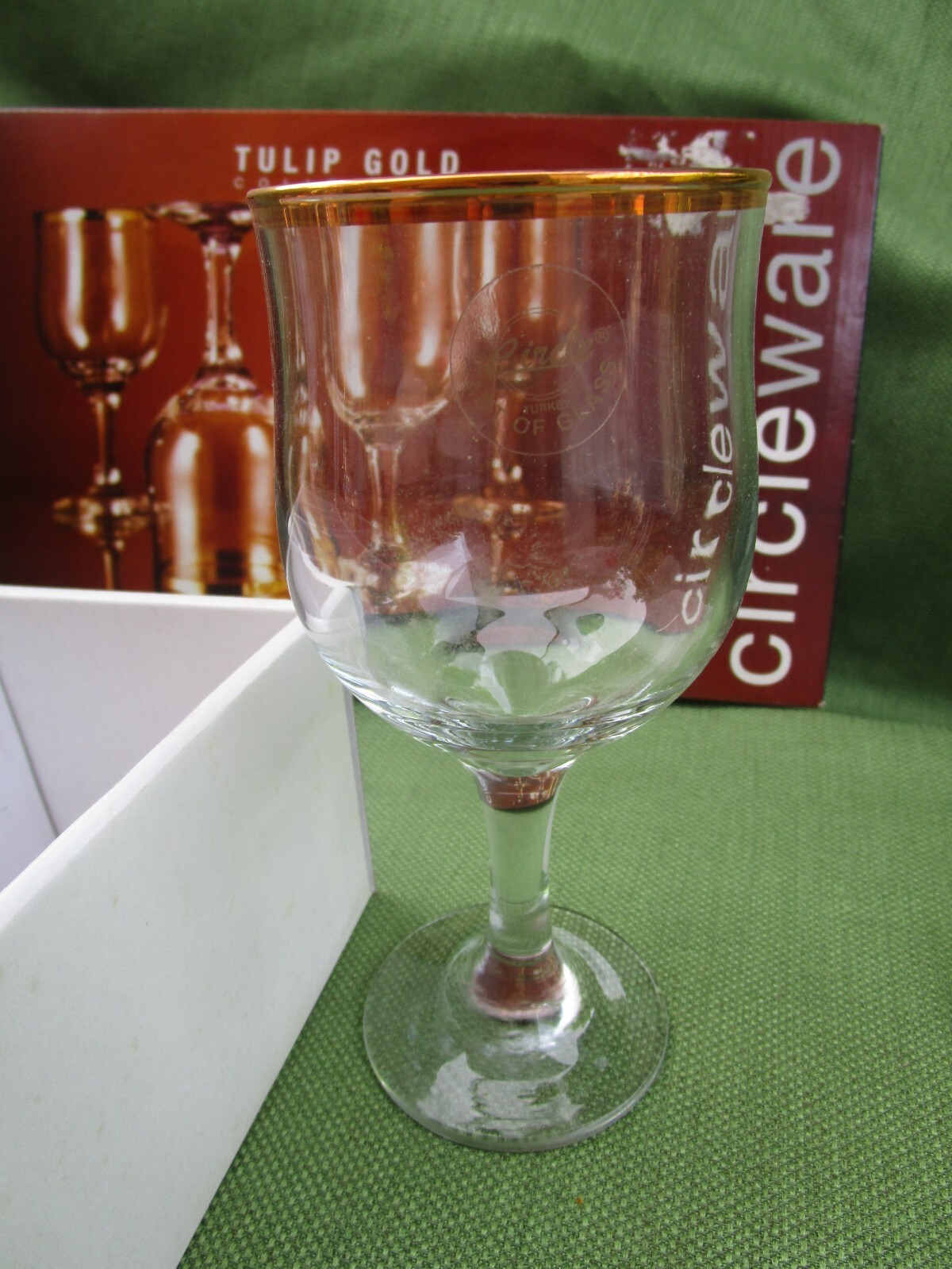CIRCLEWEAR TULIP GOLD COLLECTION STYLE# 20601 FOUR 10 OZ.WINE GLASSES NIB