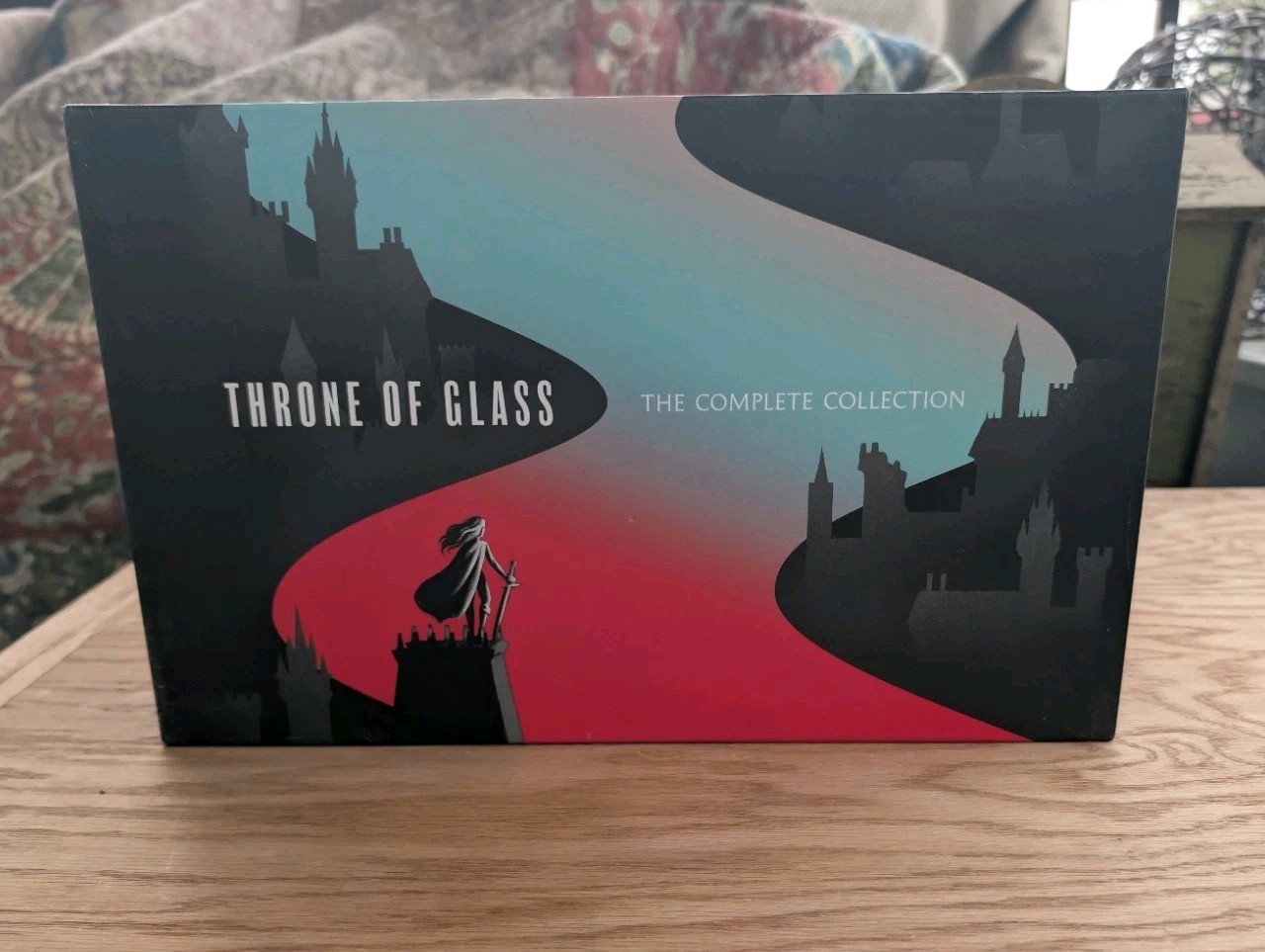 Throne of Glass Series Collection 8-Book Set by Sarah J. Maas Box Set W Slipcase