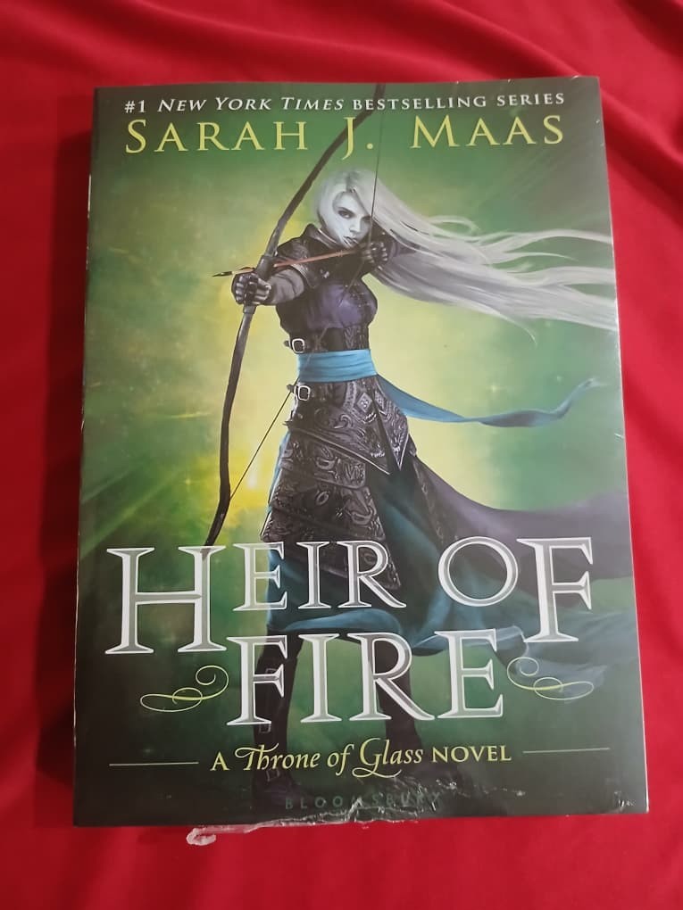Throne Of Glass 8 Book Set By Sarah J Maas (Paperback English Book Soft Cover)