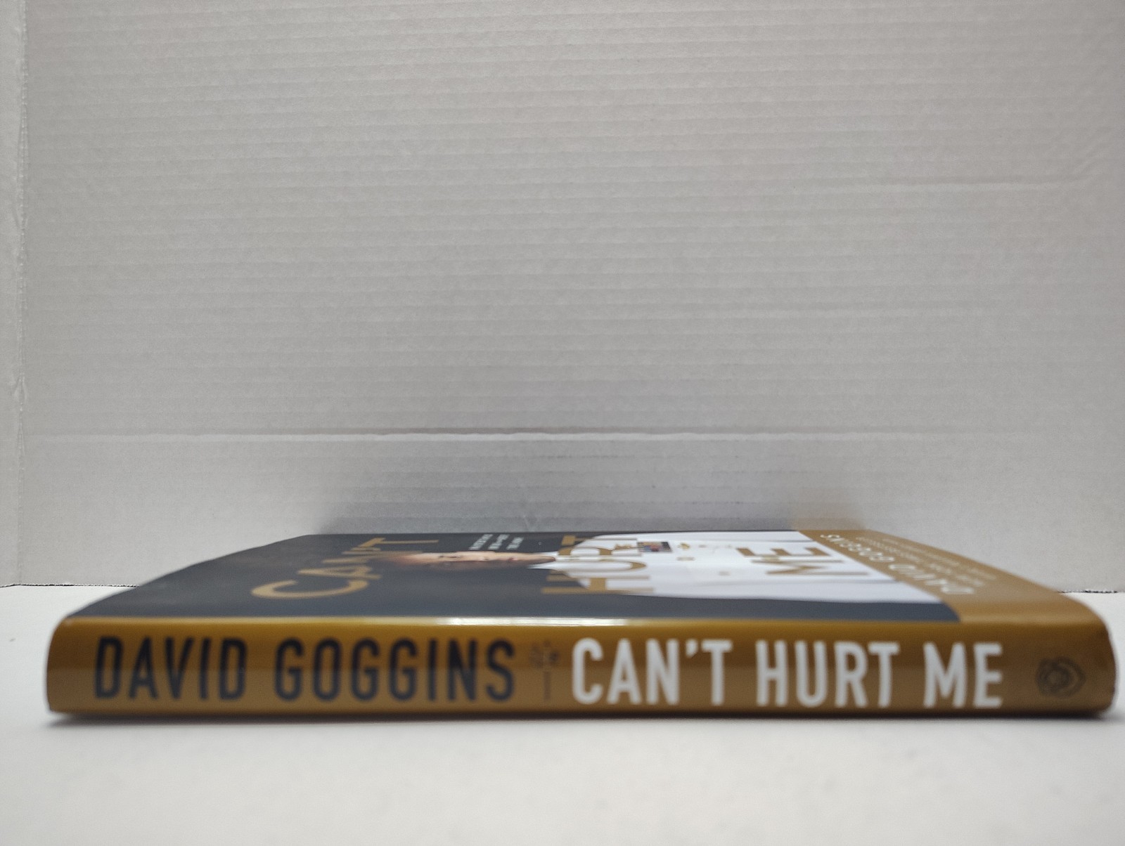 CAN’T HURT ME: Master Your Mind and Defy the Odds by David Goggins (2018, HC/DJ)