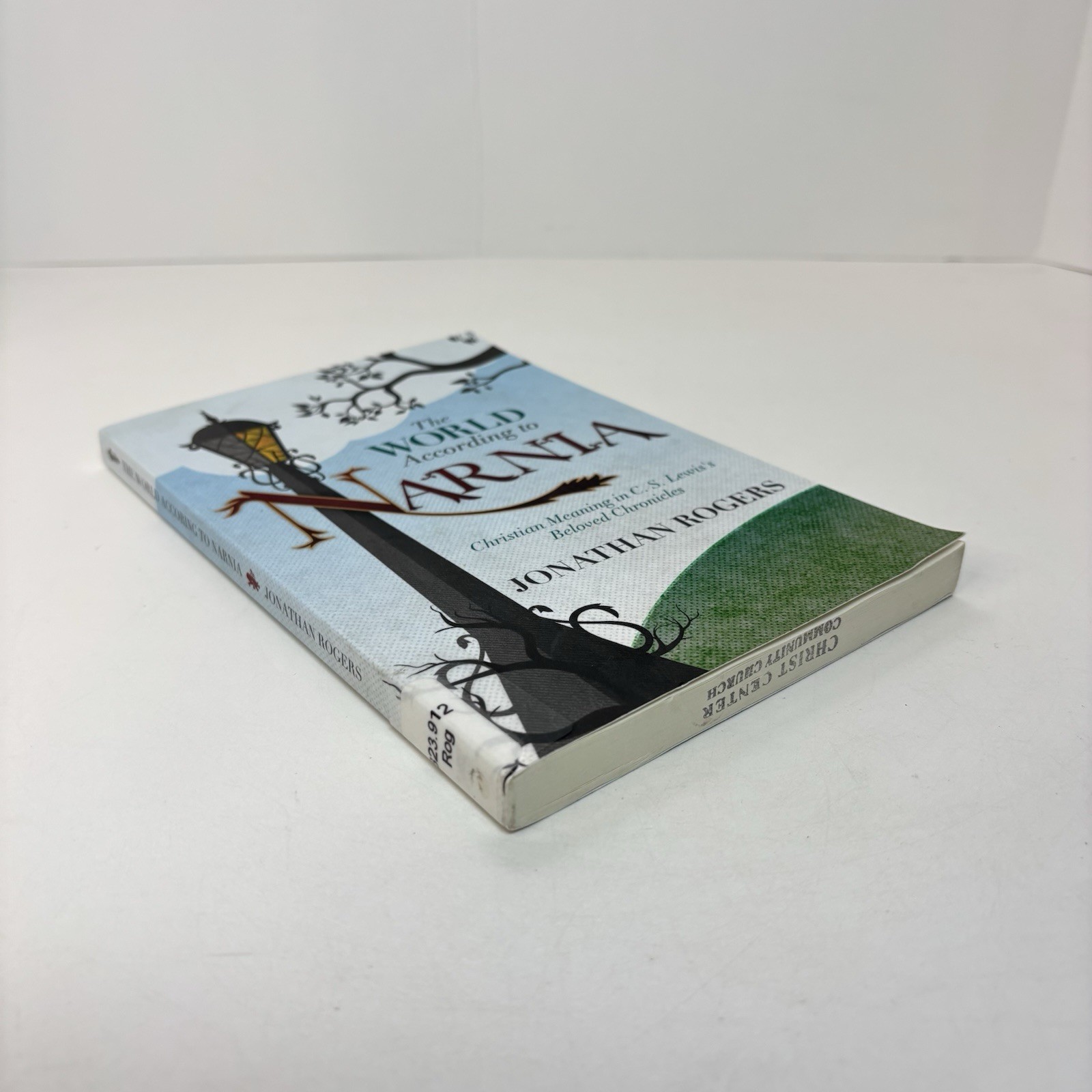 The World According to Narnia by Jonathan Rogers (2014) TPB Ex-Library Copy 1L