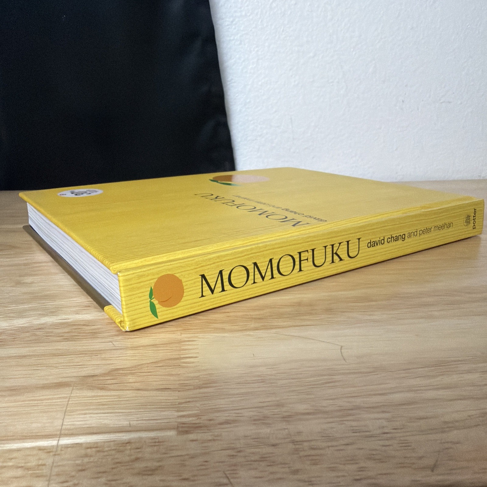 Momofuku : A Cookbook by Peter Meehan and David Chang (2009, Hardcover)