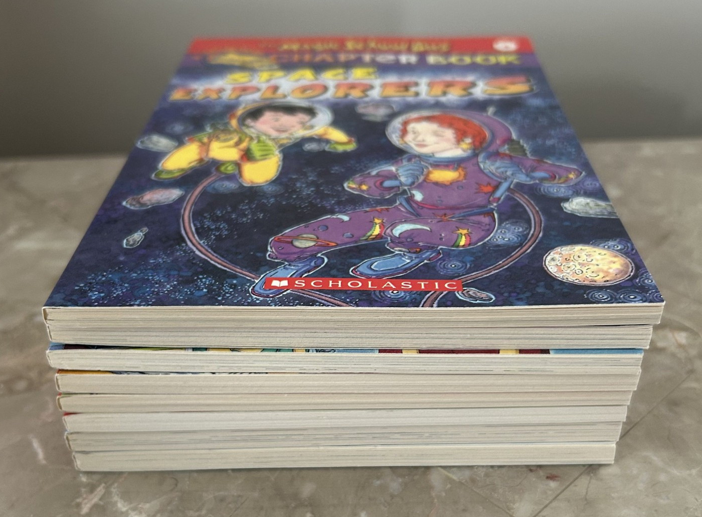 The Magic School Bus Chapter Books Boxed Set 1 2 3 4 5 6 7 8 Scholastic