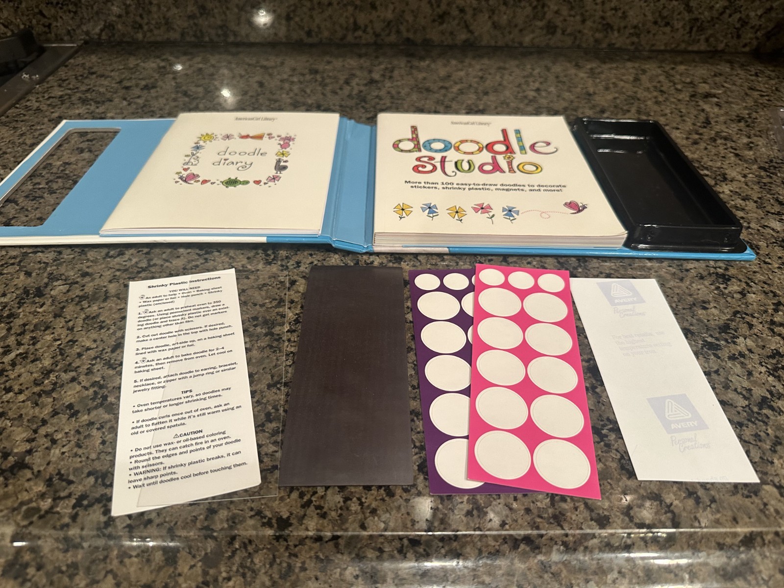 American Girl – Craft Book Lot – Doodle Studio & Paper Punch Art – Kids Gift Set