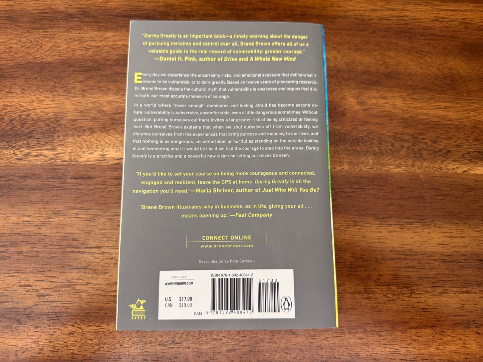 Daring Greatly : How the Courage to Be Vulnerable…by Brene Brown (2015, TPB)