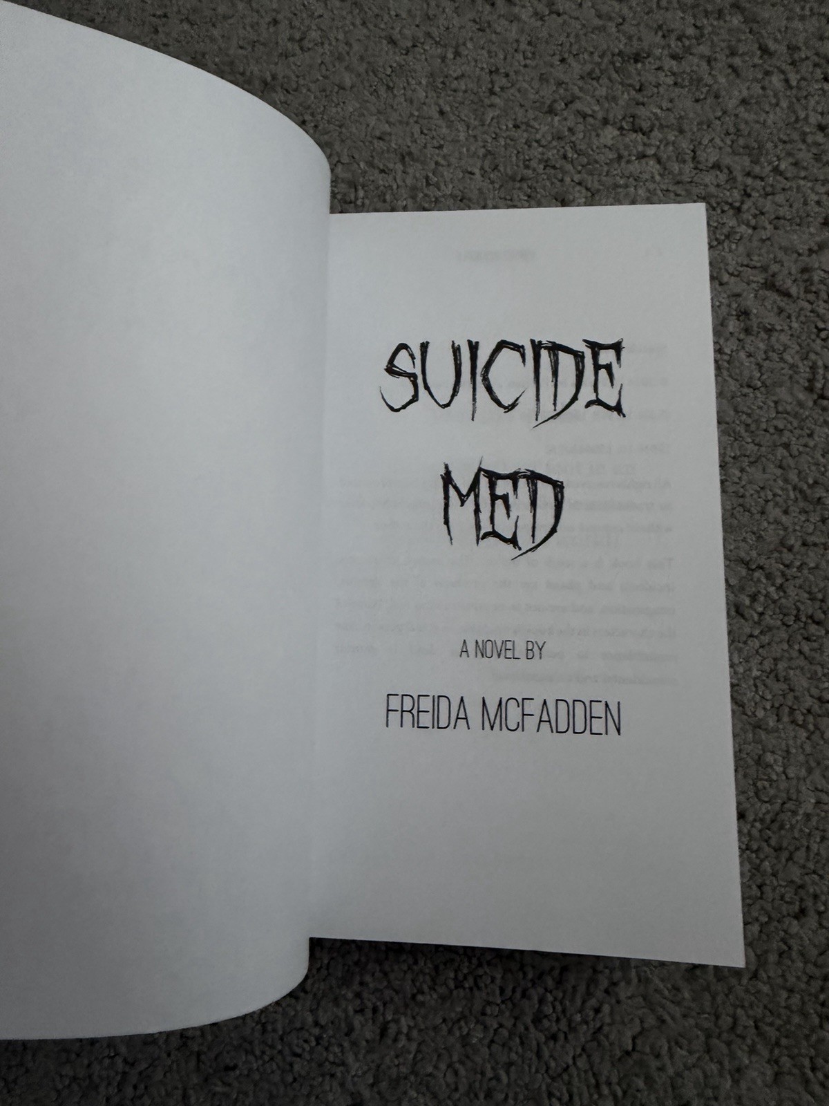 Suicide Med by Freida McFadden – 2014 OUT OF PRINT RARE OOP