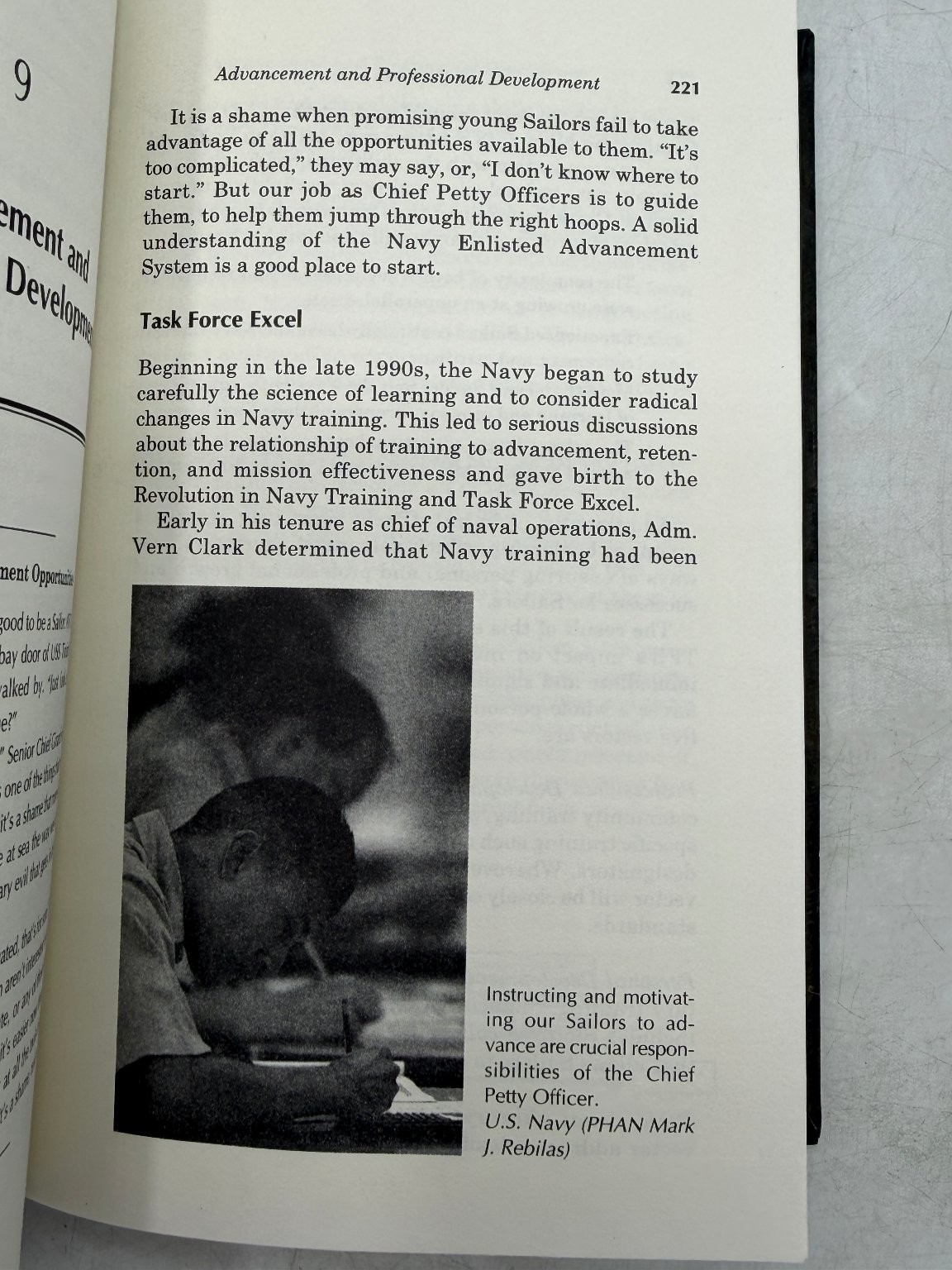 Chief Petty Officer’s Guide Hagan Leahy 2004 USN Naval Institute Press Handbook