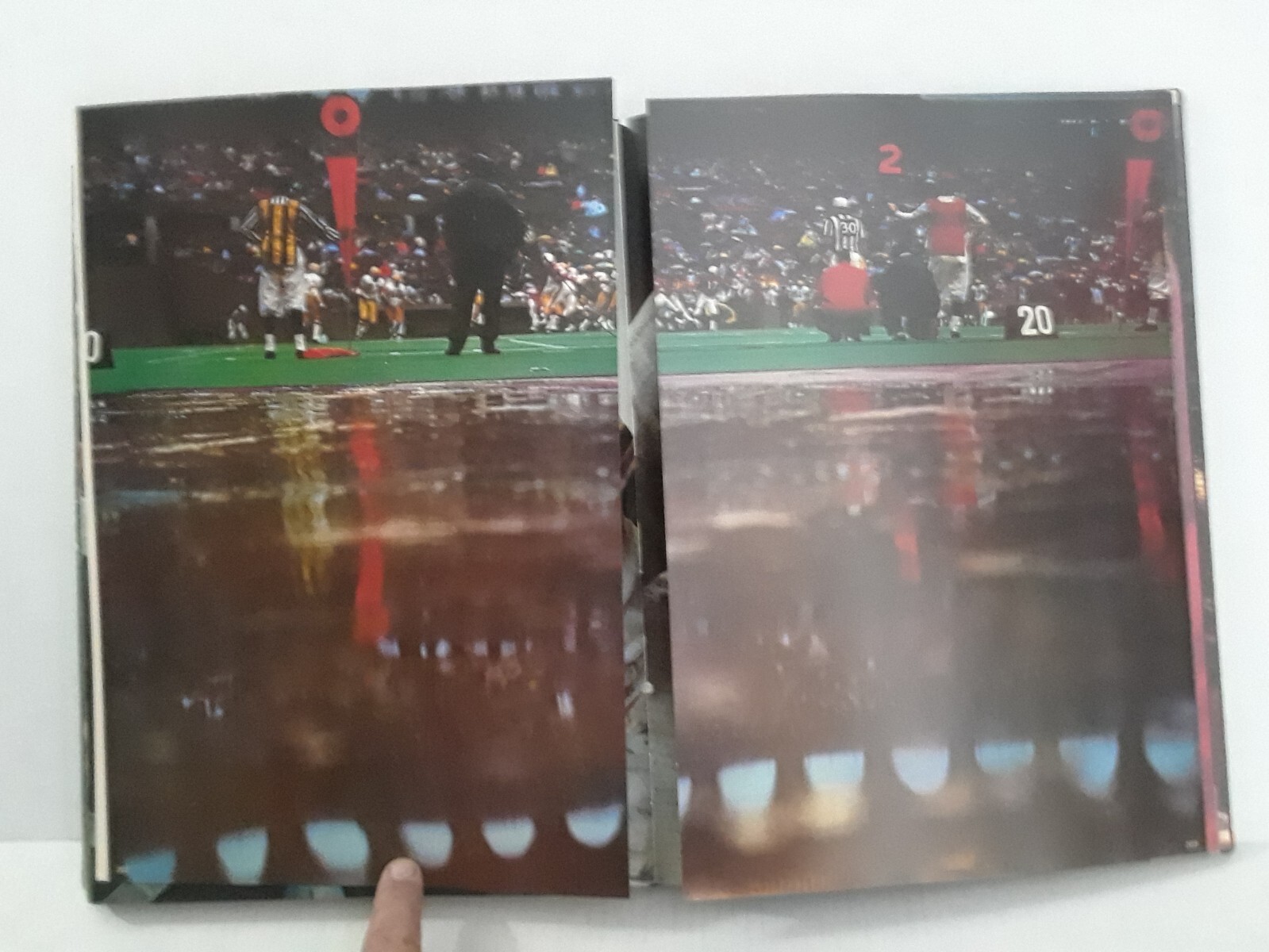 THE PRO FOOTBALL EXPERIENCE David BOSS 10.5 x 14 x 1.5 in Hardcover Coffee Table