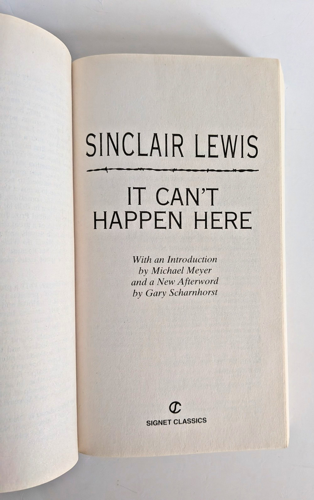 It Can’t Happen Here by Sinclair Lewis (2014, Paperback)