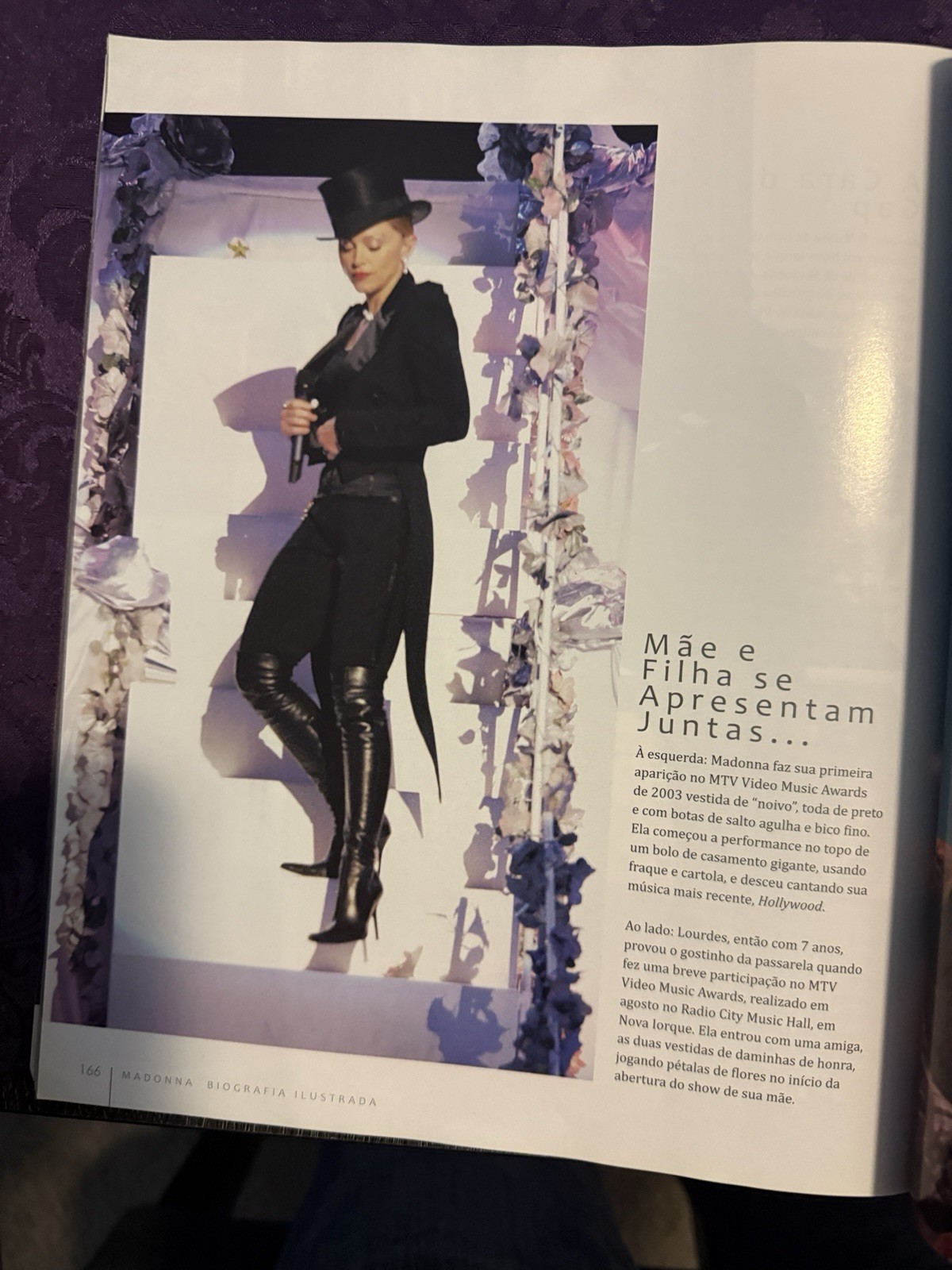 MADONNA BY MARIE CLAYTON OVER 200 PAGES OF PICS VERY GOOD CONDITION SUPER RARE!!