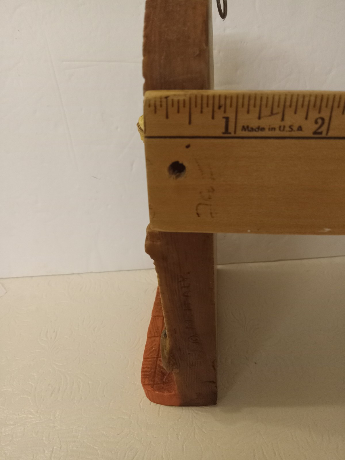 The Kitchen. Madona Display Resin Plake Figurine Unbranded.