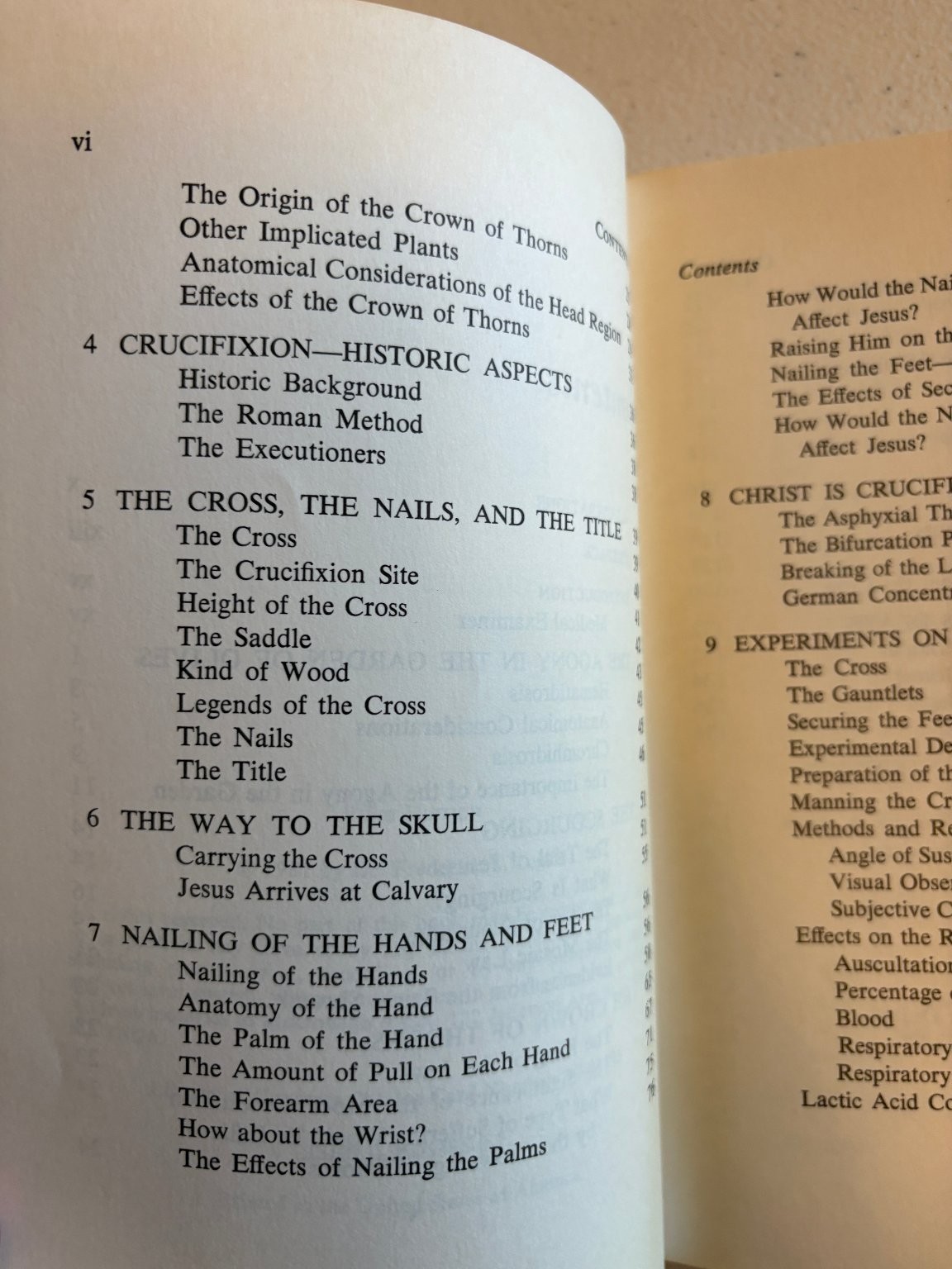 The Cross and the Shroud Zugibe 1981 First Edition Illustrated Forensic Science