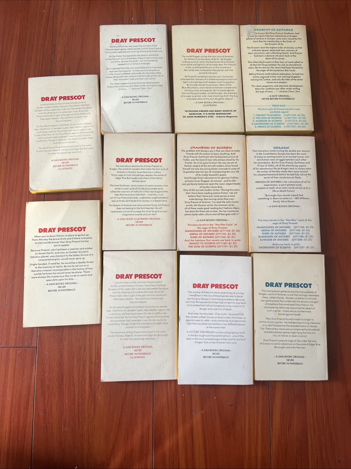 Lot 11 Dray Prescot DAW books, paperbacks in good condition