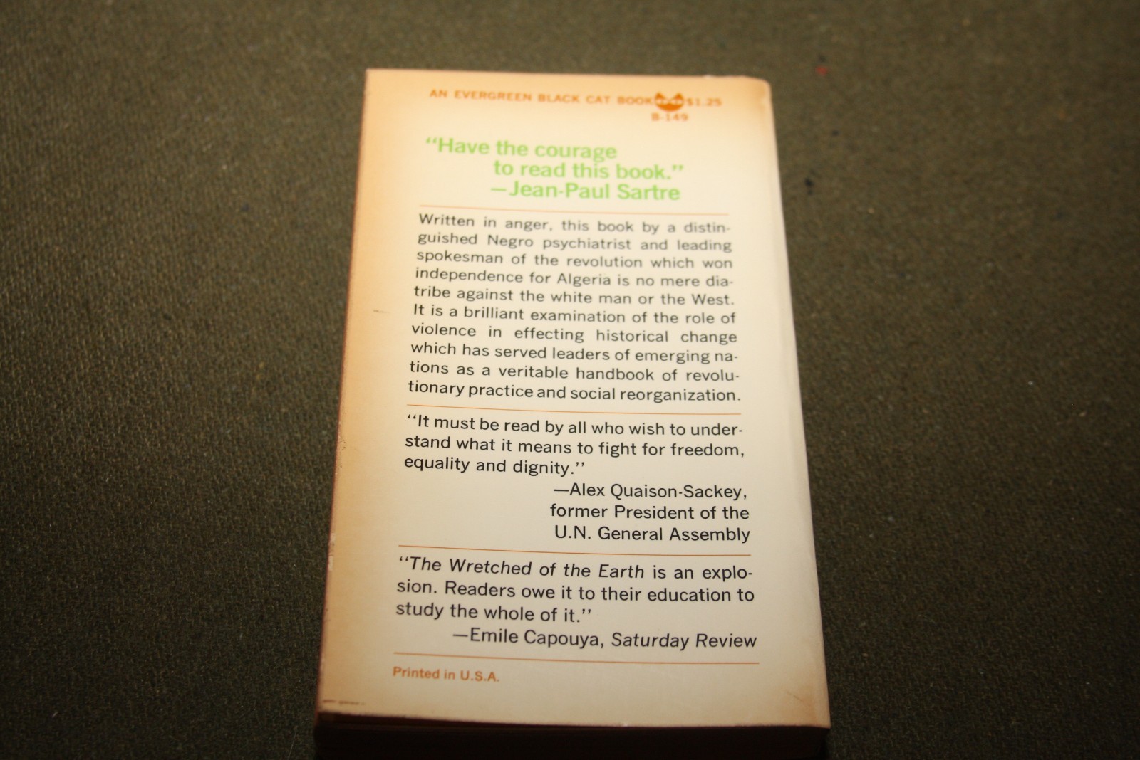 The Wretched of the Earth by Frantz Fanon 1968 PB 1st Print Black Cat Grove