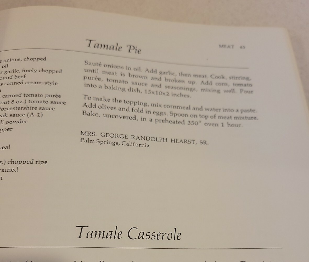 Five-Star Favorites: Recipes From Friends of Mamie and Ike (1974) 272 pages