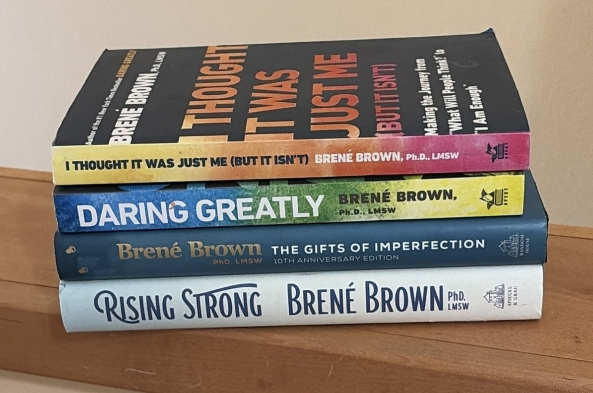 Lot of 4 Brene Brown (2 HC/DJ, 2 PB) books **VERY GOOD/LIKE NEW**
