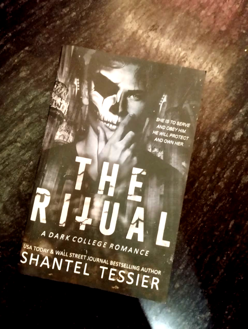 🦋🦋The Ritual A Dark College Romance🦋 paperback English🦋🦋USA ITEM