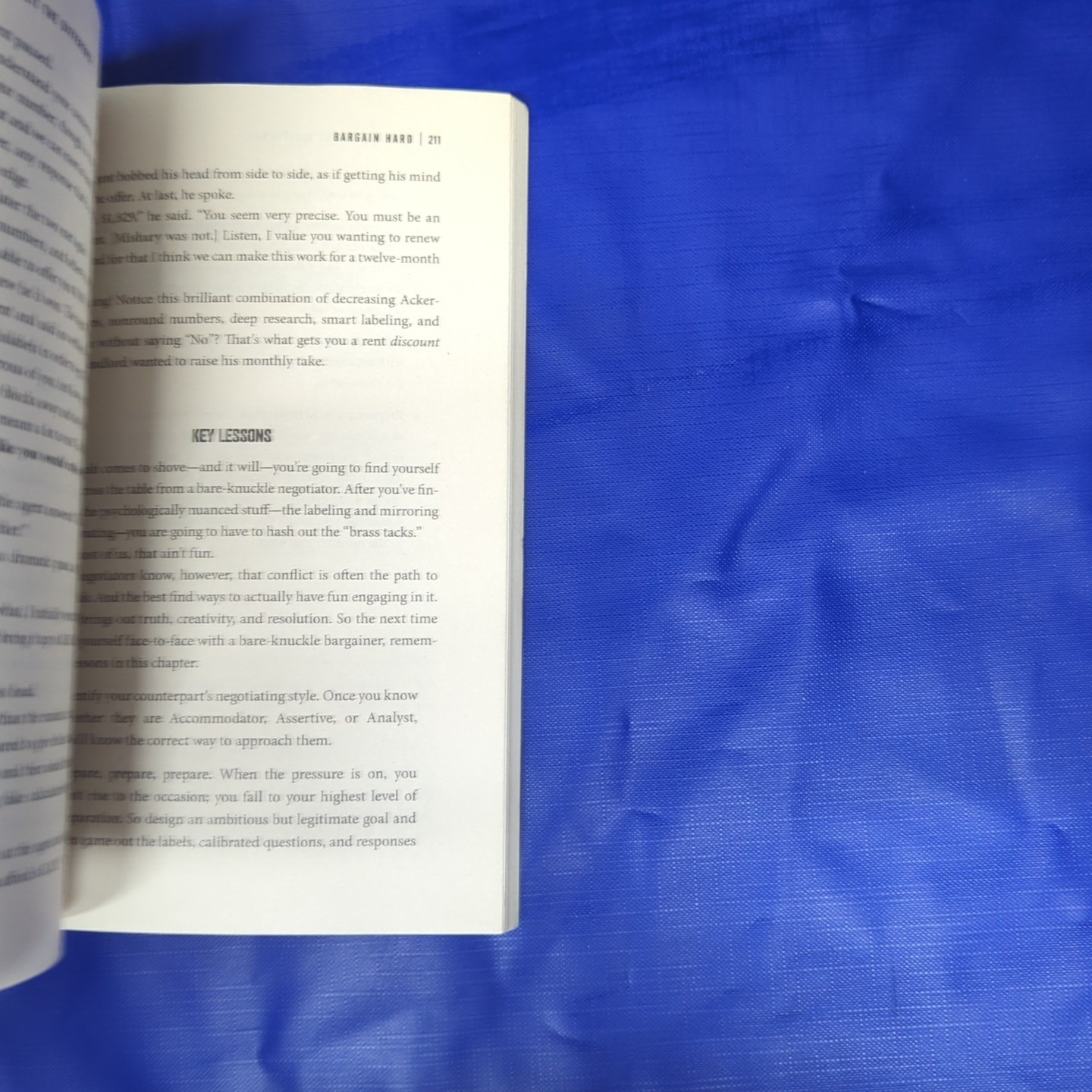 Never Split the Difference Negotiating as if your Life Depended…Paperback Book