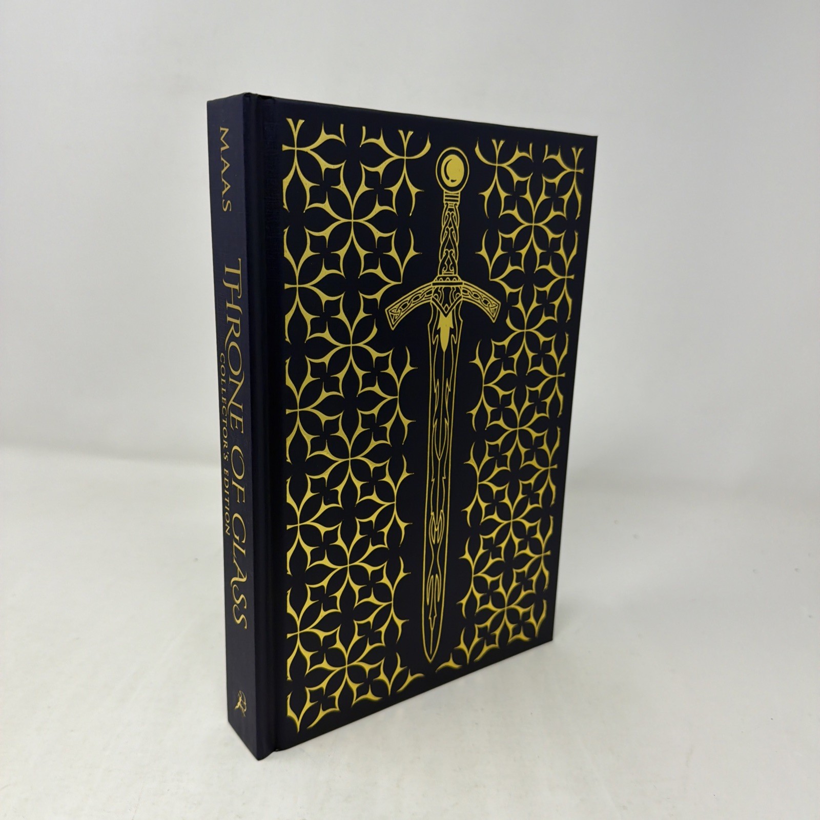 Throne of Glass Collector’ Edition Sarah J Maas Slipcover Hardcover Book