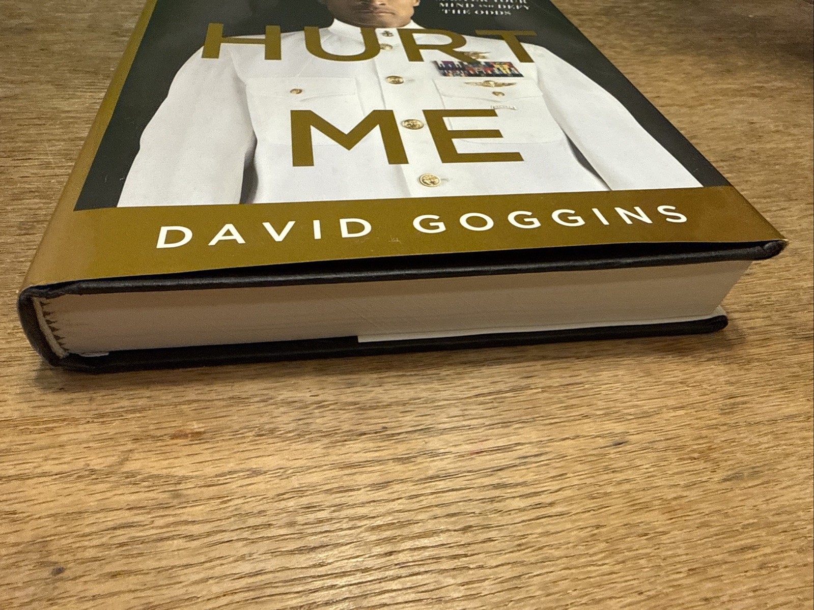 Can’t Hurt Me Master Your Mind And Defy The Odds David Goggins HC/DJ – LIKE NEW