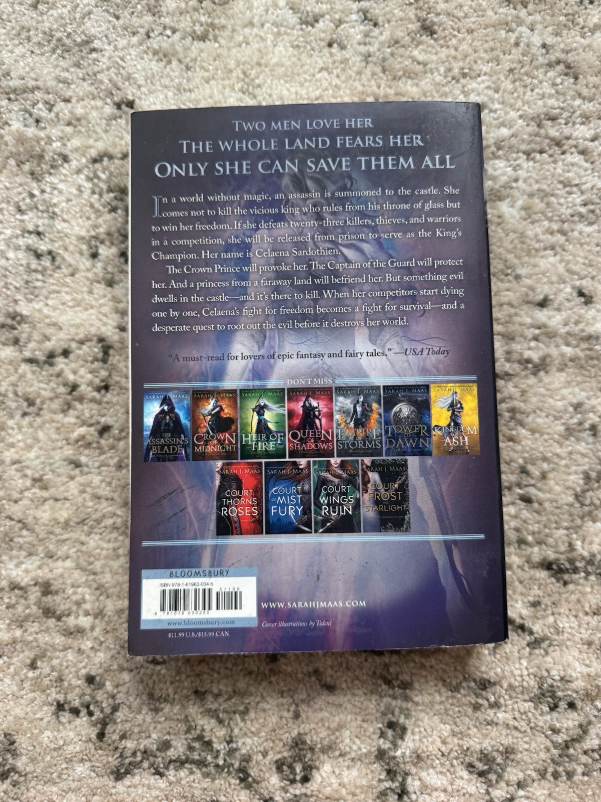 Throne of Glass Paperback by Sarah J. Maas Fantasy Novel (Throne of Glass)