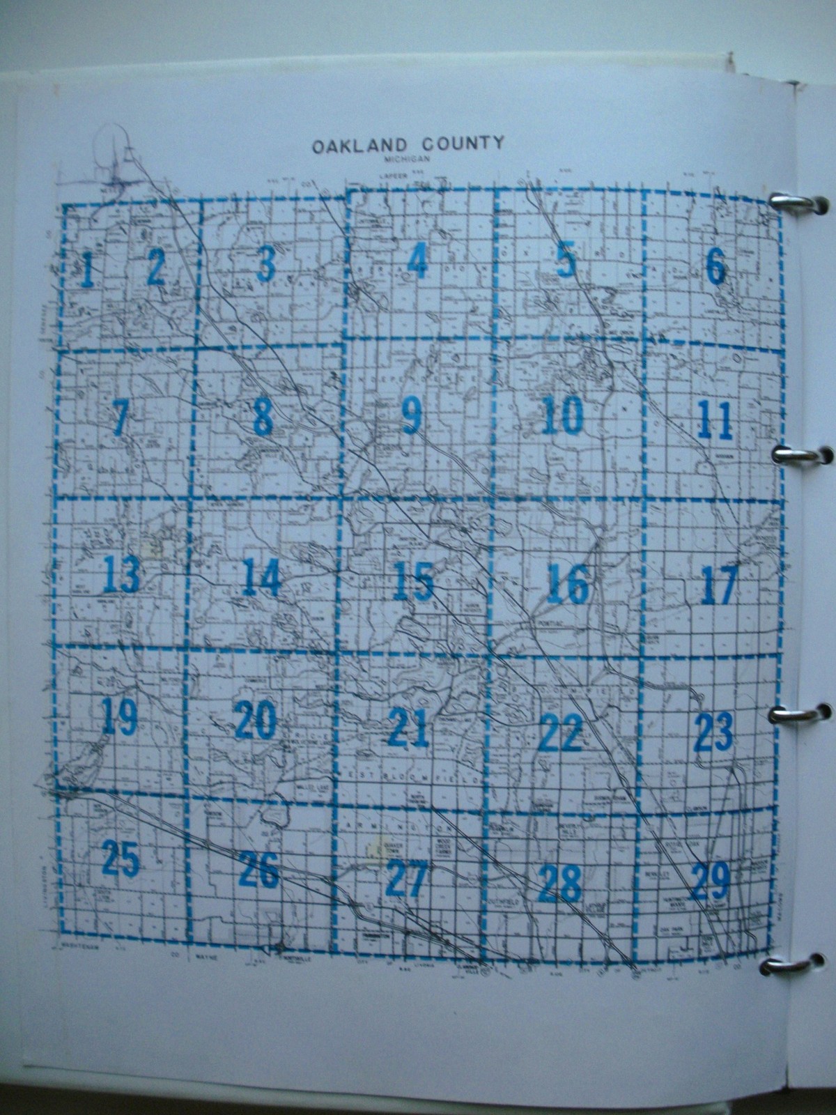 Michigan GREATER COUNTY BOOK MAP – 1998 Oakland & Genesee with 110 pages of Maps