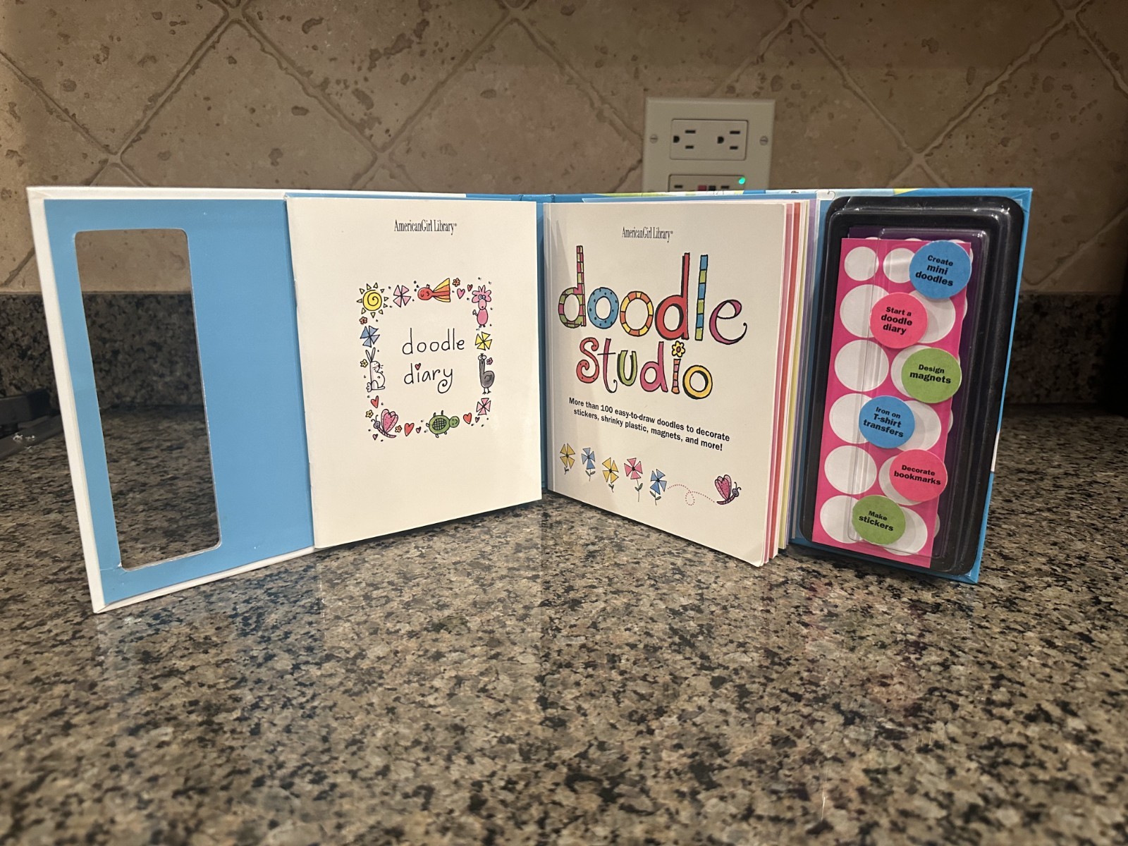 American Girl – Craft Book Lot – Doodle Studio & Paper Punch Art – Kids Gift Set
