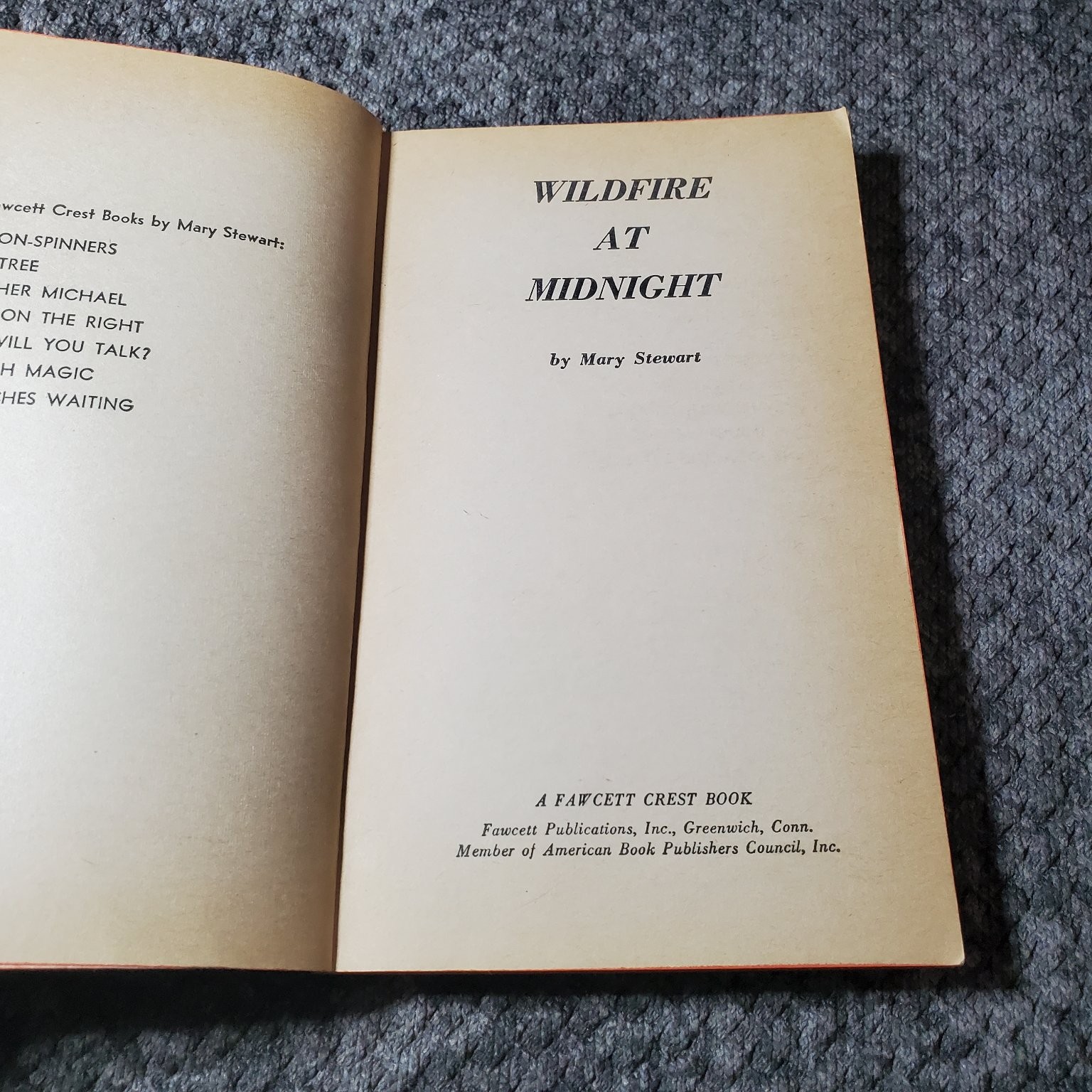 Nine Coaches Waiting Mary Stewart 1969 Reprint Suspense Gothic Romance Fawcett