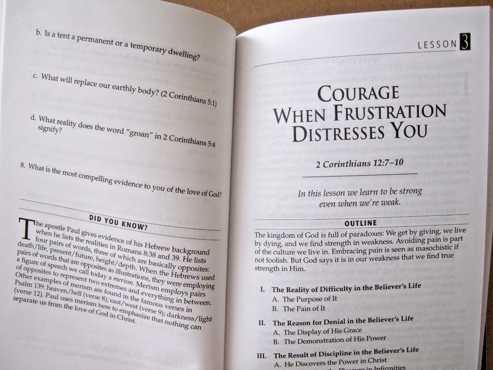 SET OF 4 DR. DAVID JEREMIAH STUDY GUIDES COURAGE TO CONQUER + 1CD