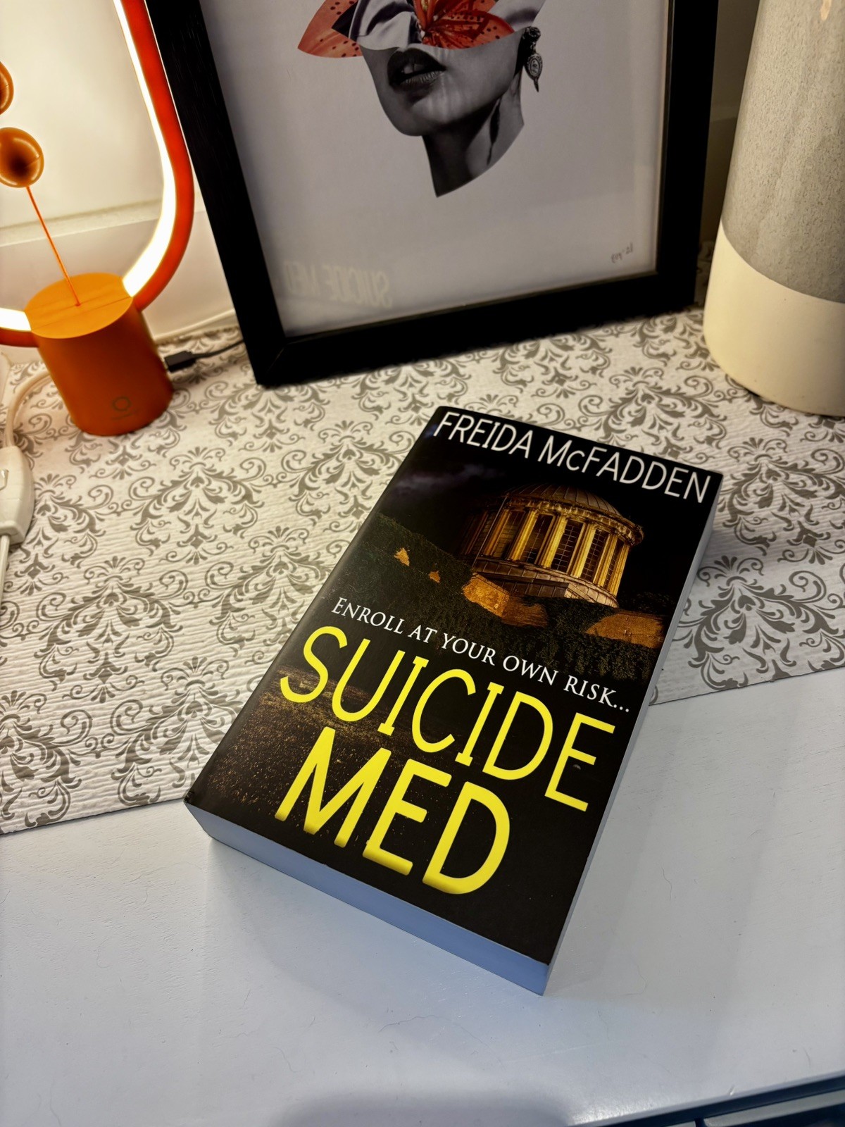 OOP RARE Suicide Med Freida McFadden 2014 Near Mint