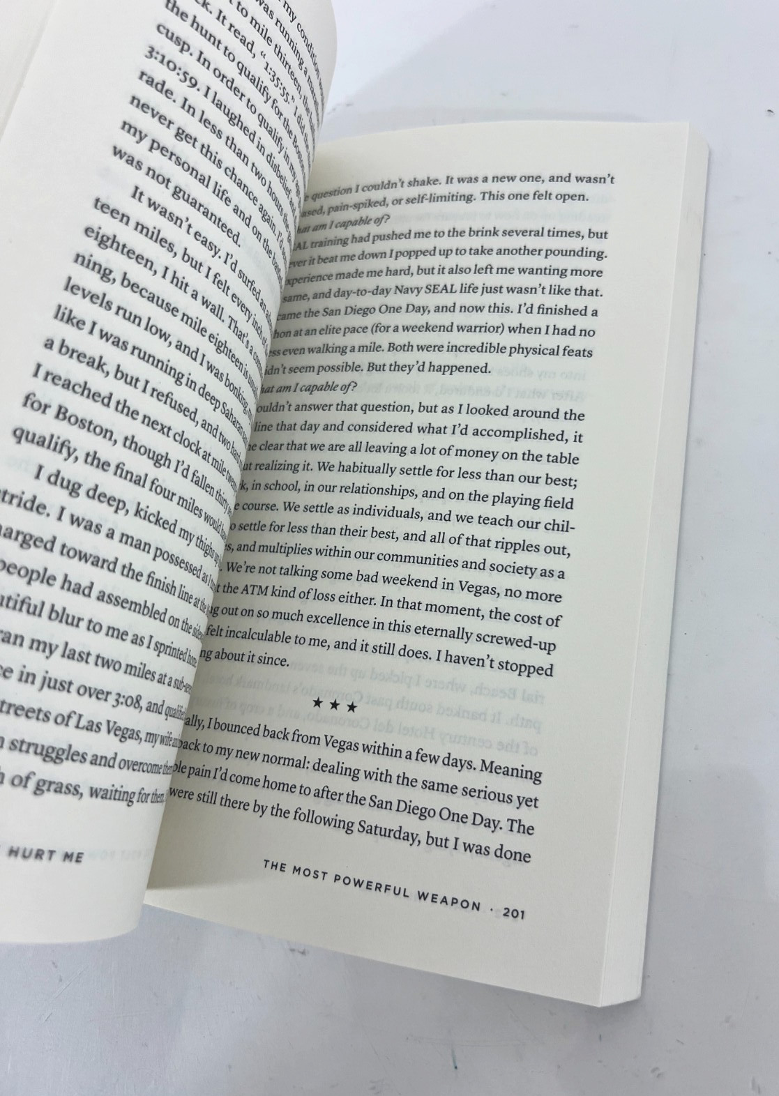 Can’t Hurt Me: Master Your Mind and Defy the Odds | Clean Edition by D. Goggins