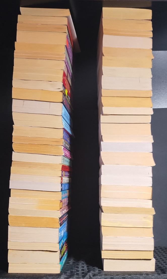 ROMANCE PAPERBACKS – BUILD YOUR OWN LOT Romance HARLEQUIN
