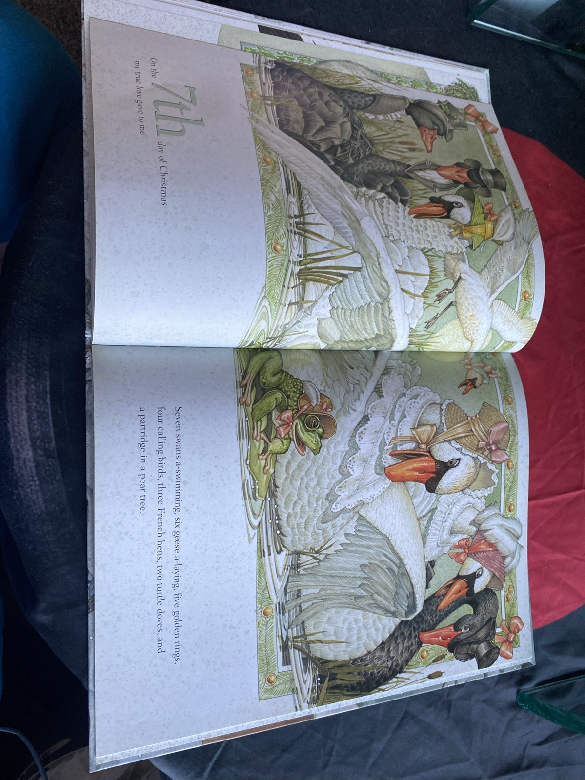 *KIDS* 🎅🏼 Twelve Days of Christmas by Don Daily (2007, Picture Book) $12.25!