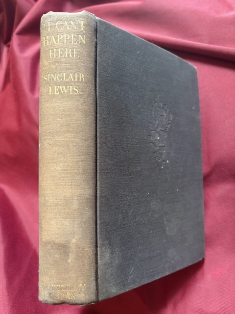 Lewis, Sinclair. – It Can’t Happen Here. A Novel.