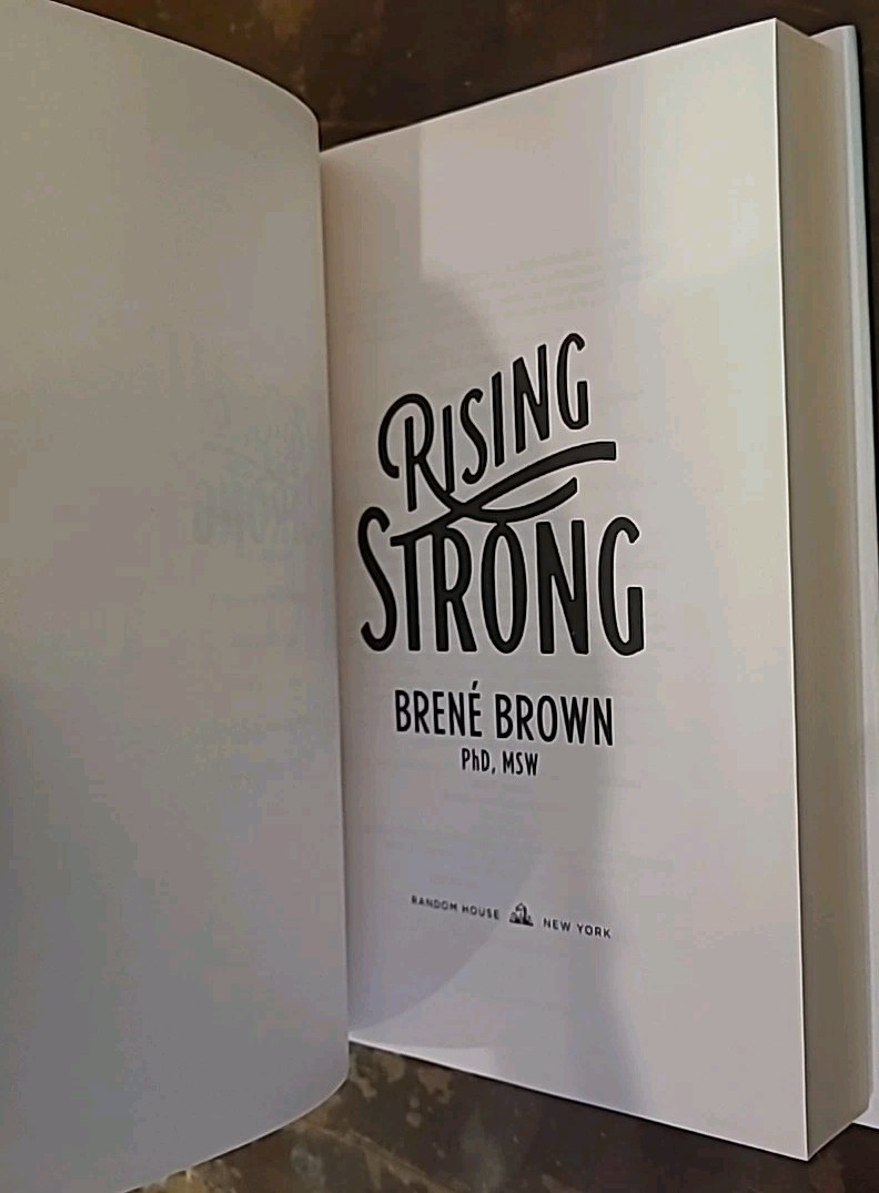 Lot of 2 Brene Brown PHD Daring Greatly & Rising Strong HC/DJ Books VG – NEW