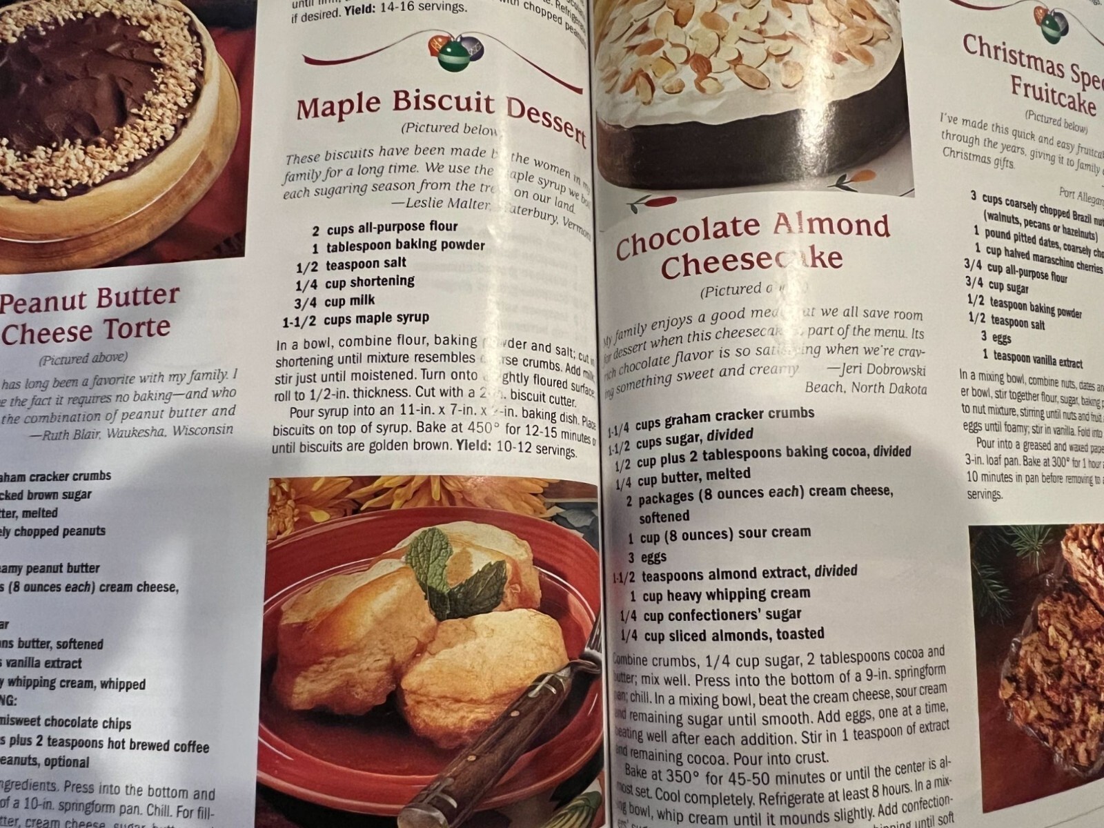 Taste Of Homes Best Holiday Recipes 2005 Cookbook with 359 recipes 193 pages