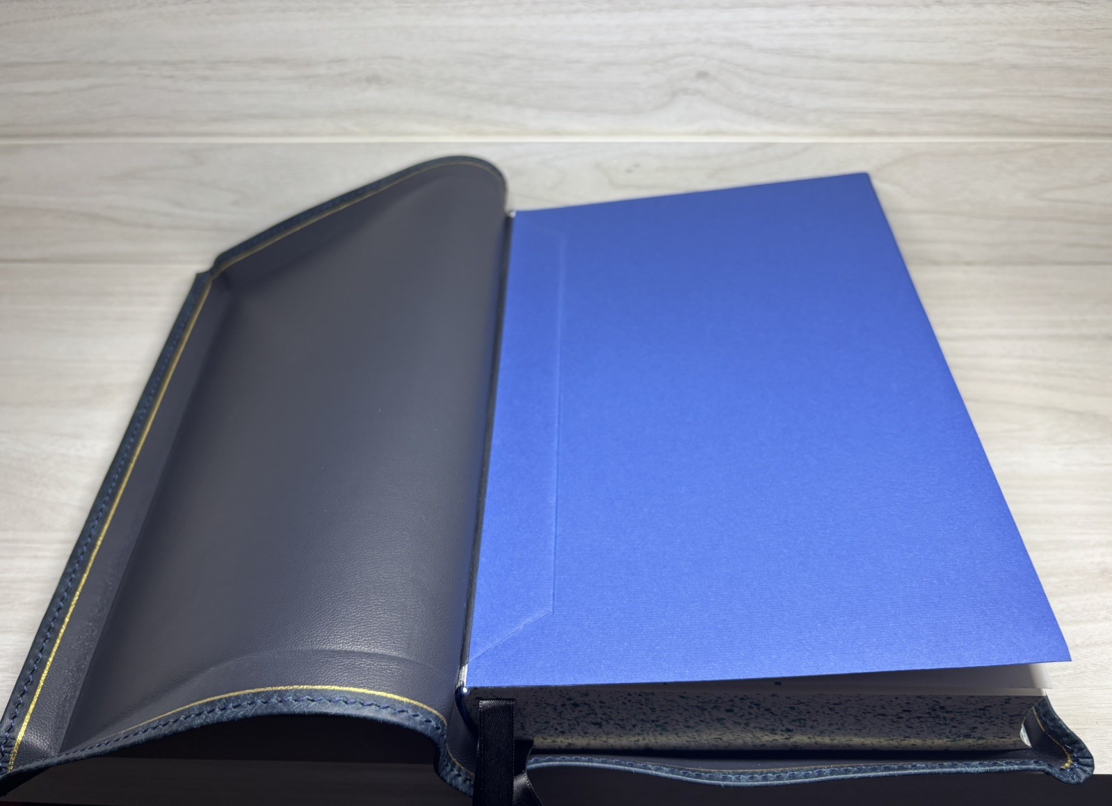 LSB Large Print- Wide Margin Badalassi Carlo Pueblo Sapphire Bible – Rebind