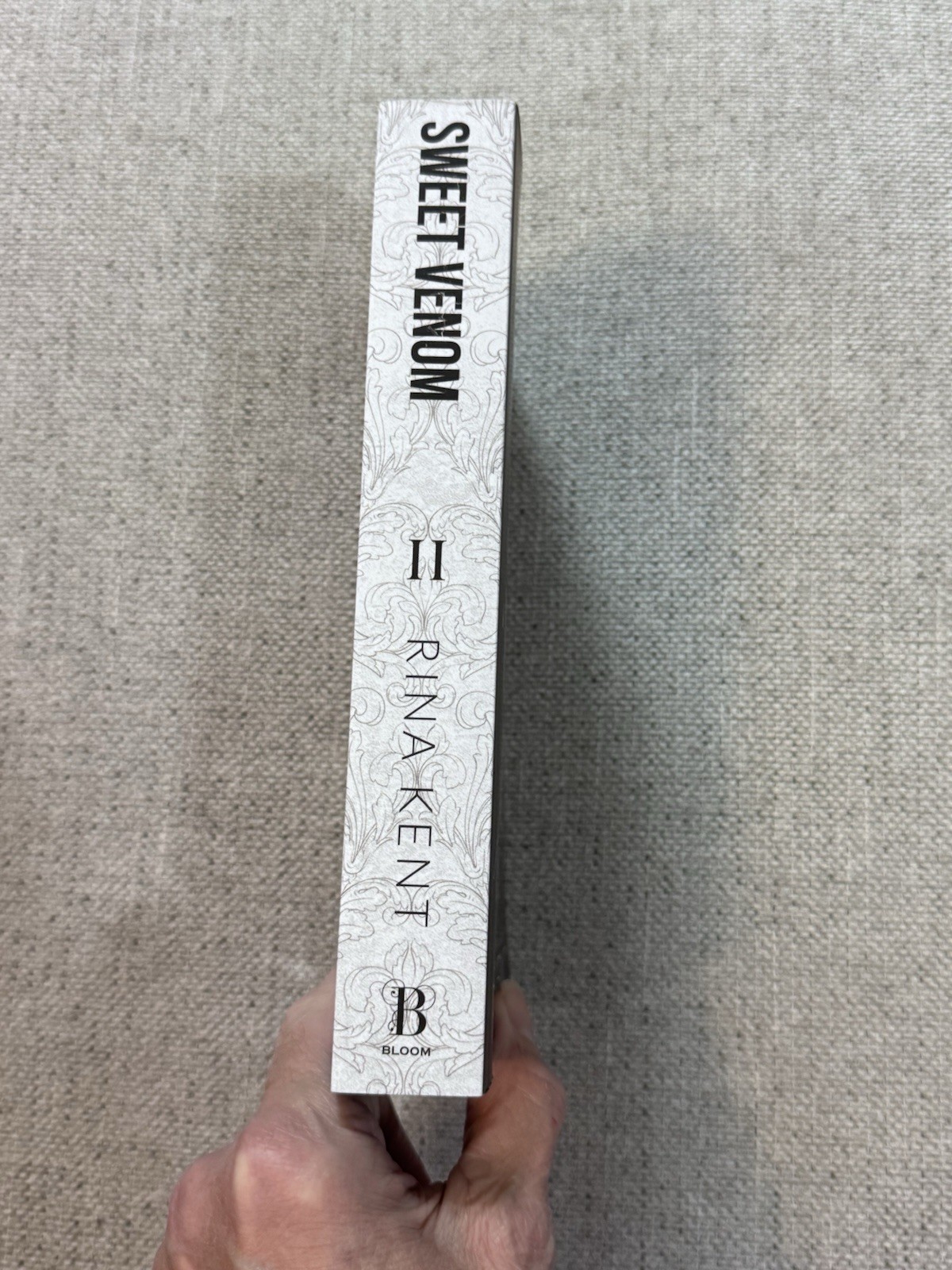 Sweet Venom By Rina Kent Barnes & Noble Exclusive Sprayed Edge Couple Art Signed
