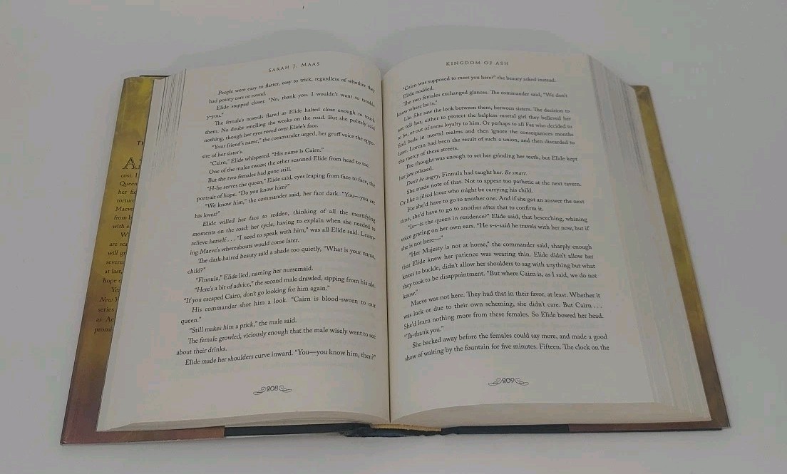 Kingdom of Ash – Sarah J. Maas HCDJ 1st Edition/1st Printing Throne of Glass