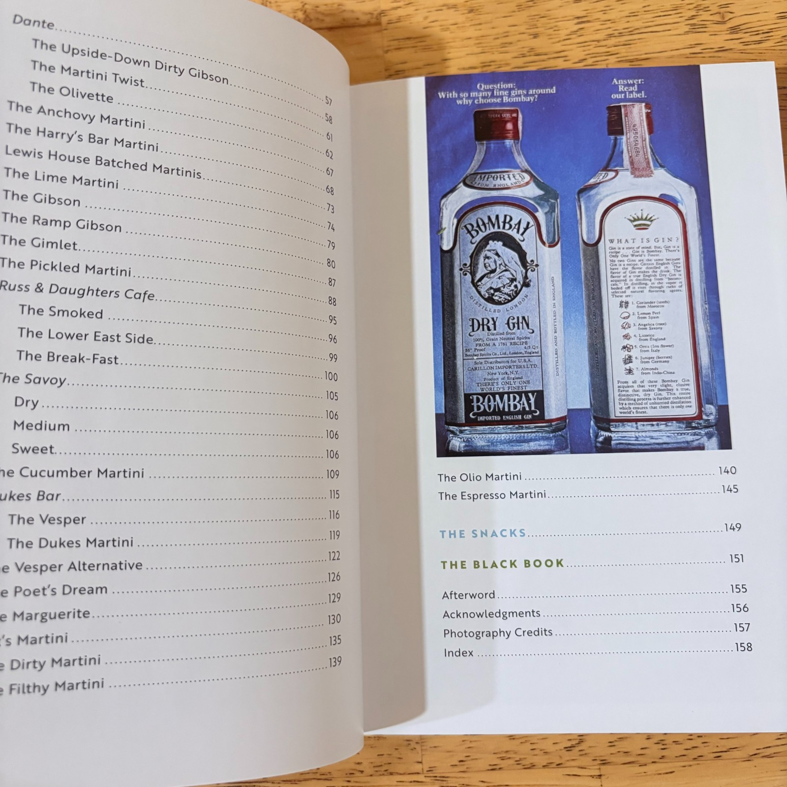 The Martini: Perfection in a Glass by Matt Hranek (2021, Hardcover)