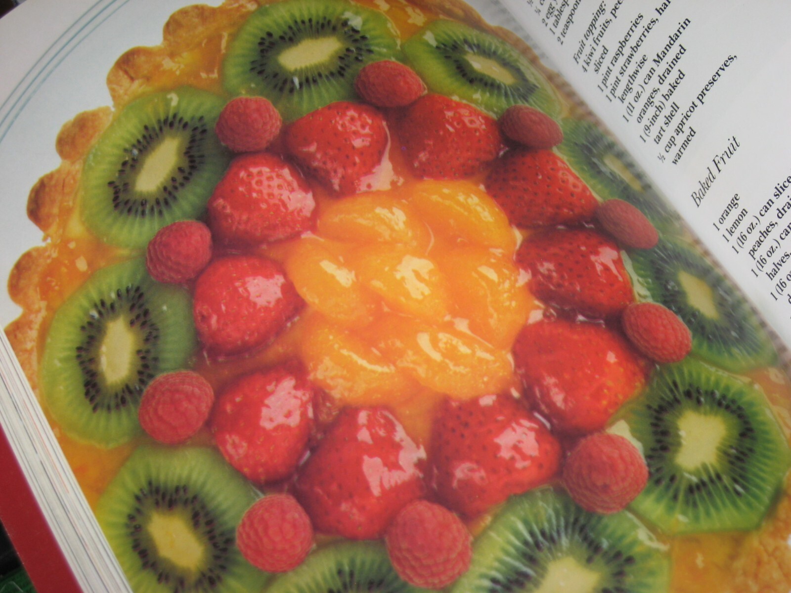 The Microwave Cookbook Recipe General Electric Part 862A691P49 1993 PB 126 pages